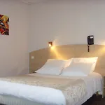 De Rennes فندق