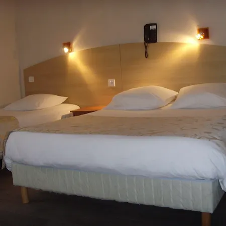 Ξενοδοχείο De Rennes 2*