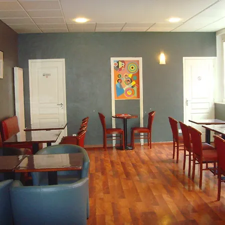 Ξενοδοχείο De Rennes 2*