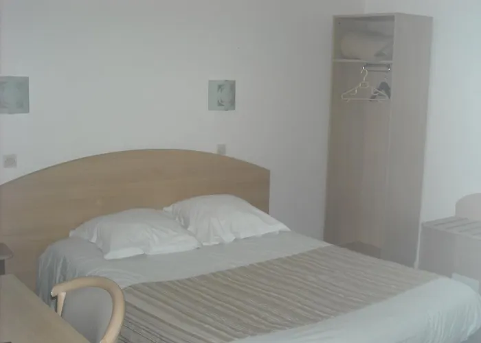 Hotell De Rennes Le Mans